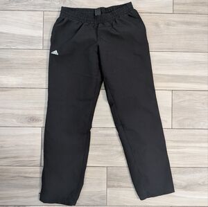 🥁 Adidas Straight Leg Solid Black Pants With Zippered Leg